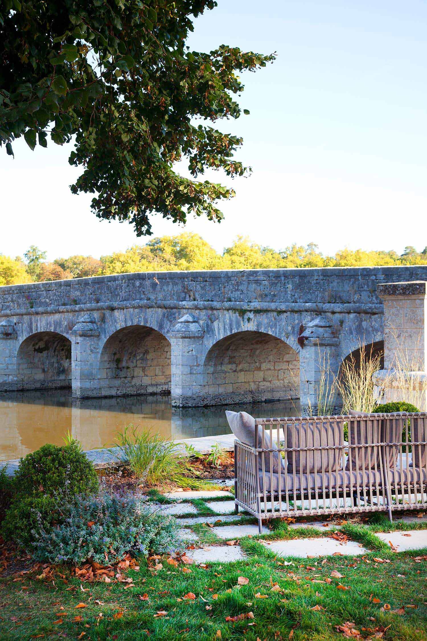 Pont de la rivière du Cosson à Chambord